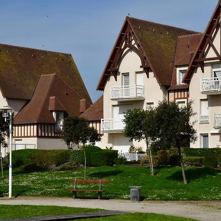 Jardin - à 50m de la plage - Wifi - Parking Courseulles-sur-Mer Esterno foto
