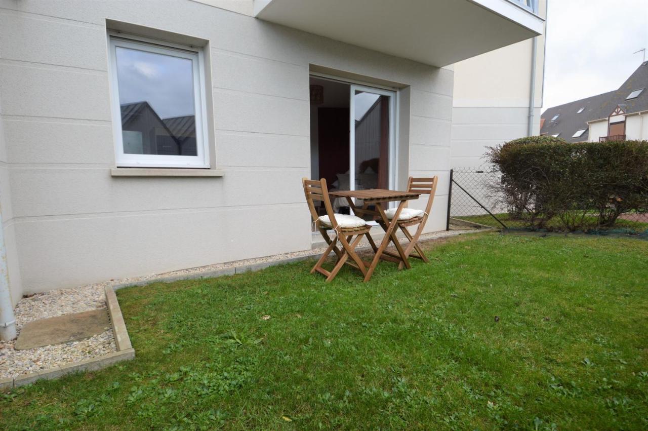 Jardin - à 50m de la plage - Wifi - Parking Courseulles-sur-Mer Esterno foto