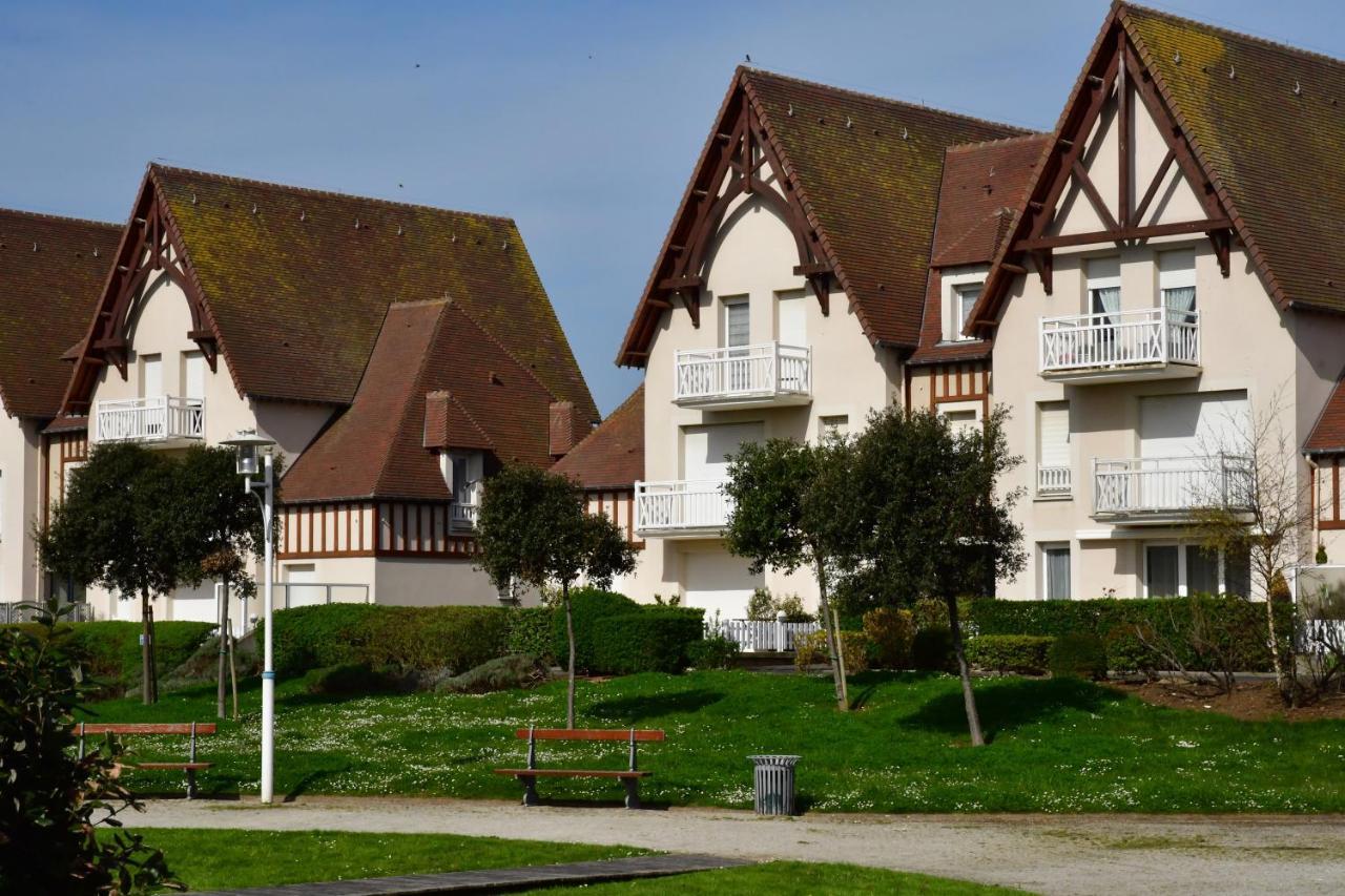 Jardin - à 50m de la plage - Wifi - Parking Courseulles-sur-Mer Esterno foto
